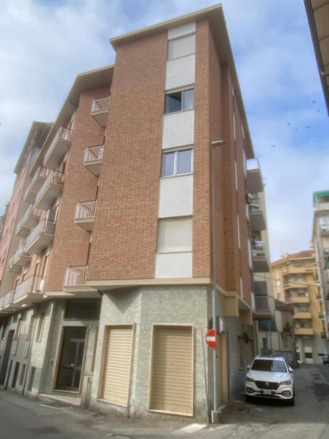 Aro Design Suite Asti Bagian luar foto